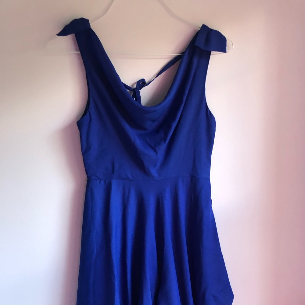 Flowy blue Minuet dress!